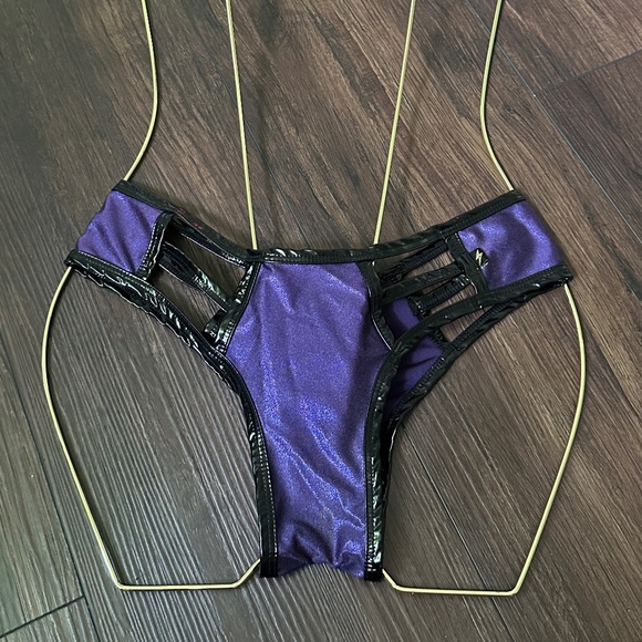 🔥 HUGE LOT - 6 Pairs Cleo the Hurricane Scrunch-Bum Dance Shorts | M/L - Picture 6 of 12